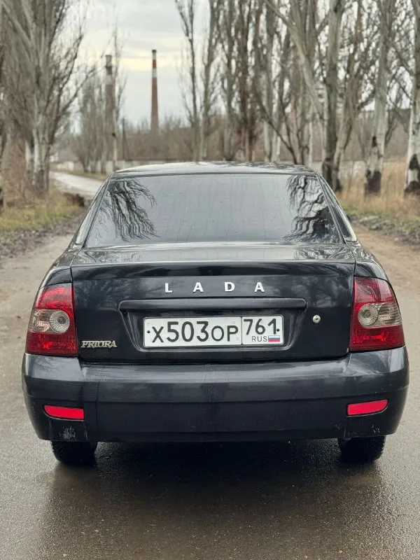 Продам lada priora документы в полном порядке. переоформление без проблем. по двигателю вопросов нет. ходовая часть обслужена. есть неплохая музыка. не гнилая, дно с порогами в хорошем состоянии. цена: 310.000 рублей +торг. +79490375788 +79490838741 территориально : волноваха, донское. - фотография - 4