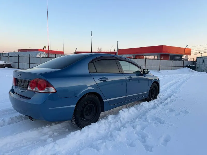 Honda civic,1.8 at (140 л. с.)2007 владельцев в птс:2 пробег: 315000 комплектация: кондер, , подогрев сидений, . документы: птс, стс 3. кол-во ключей: прохождение то: каждые 10 т. км. отличный автомобиль для своих лет. ни каких серьезных дтп не было, есть конечно несколько окрасов не криминальных. цена : 650,000 тел : 89612972709 - фотография - 4