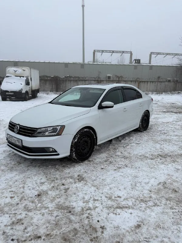 Продам свою свою jetta 6 sel 2014. я собственник. птс оригинал, одна запись. 1.8. 6 ст. автомобиль в хорошем состоянии. технически автомобиль в хорошем состоянии. салон в хорошем состоянии. полный элекропакет, подогревы сидений, люк, климат контроль двухзонный. 2 комплекта резины с дисками. на все вопросы отвечу по телефону. автомобиль находится в г. донецке. цена 1.150000. реальному покупателю хороший торг. продаю по причине покупки нового авто. +79493215821. +79495339607 -телеграм. 📲 tg: @e_078_a 📞 звоните: +7(949)3215821 - фотография - 2