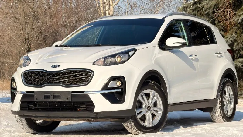 Kia sportage 2020 автомобиль в идеальном состоянии как внешне так и технически, автомобиль не бит не крашен, никаких вложений не требует, двигатель работает идеально без шумно, коробка работает изумительно, по ходовой части как новая, под капотом все сухо без каких либо подтеков, по электрики работает все до единой кнопочки. в комплекте два ключа сервисная книжка. установлена сигнализация с автозапуском starline. автотека вся зеленая!🍀 любые проверки с вашей стороны. по документам все кристально чисто любое оформление. двигатель: 2.0 (бензин) коробка: автомат год: 2020 цена: 1.980.000₽ торг присутствует только при осмотре автомобиля! 📱+79494748264 +79886224342 телеграмм ⬆️ вотсап ⬆️. 📞 звоните: +7(949)4748264 - фотография - 6