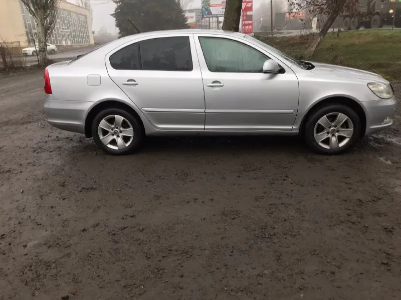 Октавиа 2011г. двигатель 1.8tsi. пробег 131000км. коробка автомат. состояние соответствует фото 890000₽ торг +79595854035 📞 звоните: +7(959)5854035 - фотография - 2