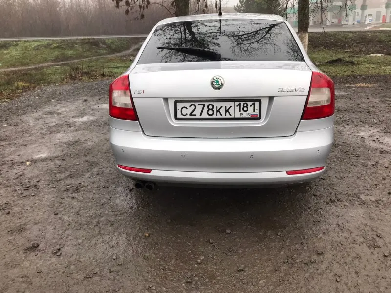 Октавиа 2011г. двигатель 1.8tsi. пробег 131000км. коробка автомат. состояние соответствует фото 890000₽ торг +79595854035 📞 звоните: +7(959)5854035 - фотография - 4