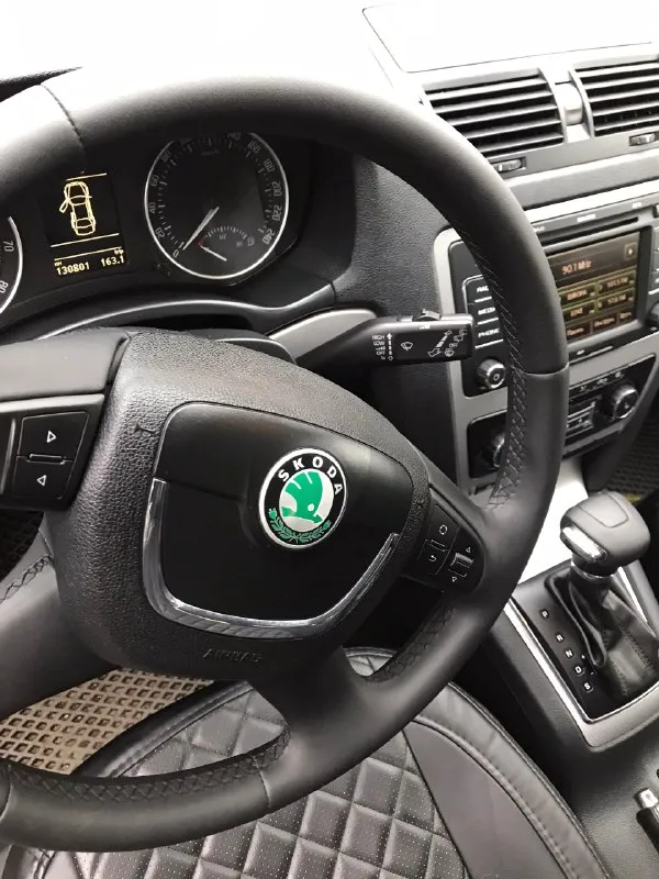 Октавиа 2011г. двигатель 1.8tsi. пробег 131000км. коробка автомат. состояние соответствует фото 890000₽ торг +79595854035 📞 звоните: +7(959)5854035 - фотография - 9