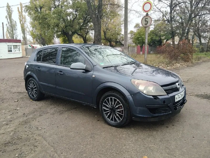 Продам opel астра h 2006 г. 1.6 механика на газу едит достойно, по ходовой части всё в порядке. по к... - фотография