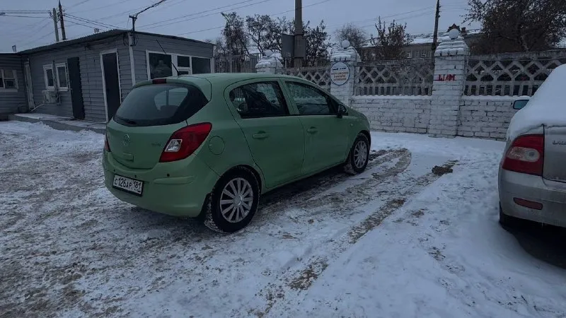 Opel корса 1.2 2008г робот пробег 153000 комплектация хорошая, подогревы сидений, руля. по техническому состоянию все отлично. по кузову есть проблемы, вмятины, выцвели некоторые участки. салон целый цена 350000 без торга +79598000106 📞 звоните: +7(959)8000106 - фотография - 4