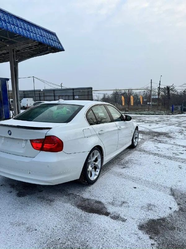 Автор: продам bmw 3 e90 2,5 полный привод 218🐎 2009 год (рестайлинг) пробег 190.000 (родной ) машина без шпаклевки! авто складывание зеркал (м накладки) хорошие линзы в фарах (40.000 р ) r18 диски с x1 спорт подвеска спорт сидение коралловый цвет (смотрится просто 🔥, состояние 🔥) подогрев зеркал подогрев руля подогрев сидений датчик света датчик дождя круиз климат полная мультимедиа память сидений 2 ключа и многое другое я собственник +7(949) 754-63-58 -владислав только звонить по номеру (не писать в личные ) цена 1.4🍋 покупая машину за эти деньги, вы должны понимать, что скорее всего такой комплектации в донецке вы не найдете!. . ???наш телеграм канал [ бесплатное размещение за репост??? правила сообщества [ мы в мах [ [ 📞 звоните: +7(949)7546358 - фотография - 5