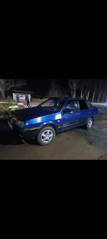 В продаже ваз 2199 на полном боевом ходу. 1997 г в. 1.5 карб. под капотом почти всё новое. по кузову есть по мелочам вздутики, в силу возраста. .. но в целом машинка хорошая, ездит по выходным на рынок, в магазин. газ вписан в т п. работает ровно, тихо без перебоев, как на бензине, так и на газу. два комплекта резины, и ключей, лето на дисках, зима новая ! на штампах. .. вложено много сил и внимания. свет би лэд. масло 5w40. бордюры новые, обработана. остальное, по телефону. 190₽. будет радовать вас. донецк макеевка червоогвардейка, +79495083982 эдуард. 📞 звоните: +7(949)5083982 - фотография - 3