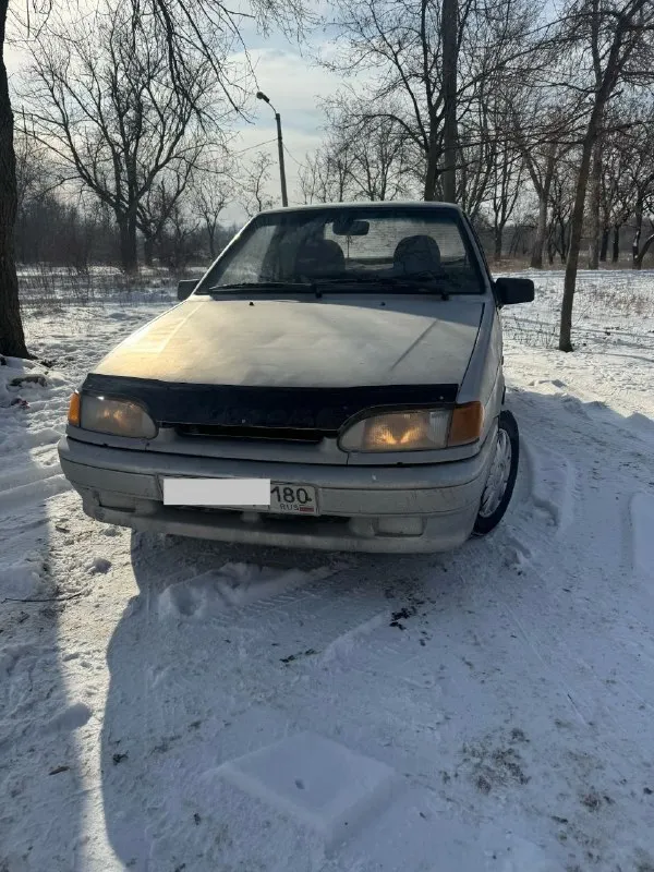 Продам ваз 15-ху 8ми-клоп. в хорошем состоянии скоростя не выбивает, мотор работает отлично, днище,... - фотография