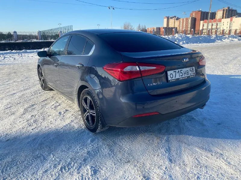 Kia cerato (киа церато )1.6 at, 2014г. , 139 000 км 1.6 at (130 л. с.) авто в отличном состоянии, ухоженный автомобиль в максимальной комплектации коробка автомат ( asin ) abs- антиблокировачная система esp- система курсовой устойчивости эсп - 4шт (электростеклоподъемники бортовой компьютер бесключевой доступ кнопка start/stop подушки безопасности два ключа сигнализация starline с автозапуском круиз контроль складываемые эл. зеркала с подогревом парктроники задние и передние мультимедиа, андроид, aux, bluetooth, usb камера заднего вида видеорегистратор мультируль подрулевые лепестки; датчик света и дождя двухзонный климат-контроль подогрев передних и задних сидений подогрев руля усилить рулевого управления на литых дисках и зимней резине липучке r16 противотуманные фары юридически чистая. штрафов, залогов и ограничений нет. находится в днр. г. енакиево диагностическая карта в мрэо для постановки на учет в наличии. цена 1120 000 руб тел: +79495646302 - фотография - 2