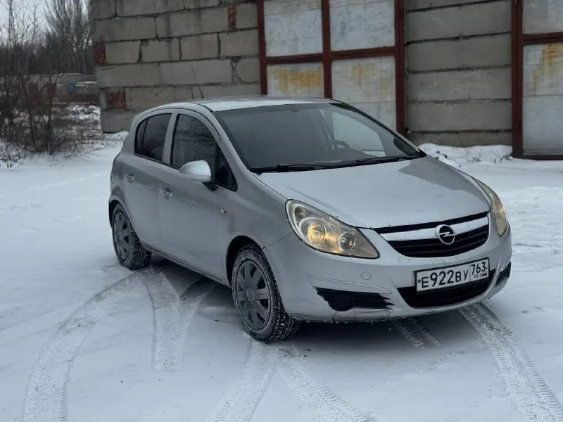 Продам opel corsa d 🚘 (дизель) авто в хорошем состоянии!!! на полном ходу!!! работает всё, что должно работать 👍 2008год рождения два комплекта колёс! (стоит зима на шипах) лето в багажнике) двигатель работает ровно, без лишних звуков!!! едет очень бодро хоть и объём 1.3 ! заводится в любой мороз без проблем 👌 кпп работает без хрустов, не выбивает в общем без нареканий!!!!! стекала родные!!!!! 🚘 abs 🚘подогрев сидений 👍 🚘подогрев зеркал 🚘подогрев заднего стекла 🚘электро усилитель руля 🚘регулировка руля в разных положениях! 🚘электро регулировка зеркал 🚘дворник заднего стекла 🚘2 электро стеклоподъёмники 🚘ручник держит 🚘 сенсорная магнитола!!!! в общем очень комфортный и экономичный автомобиль расход топлива 6-7 литров!!!! ходовая в отличном состоянии не единого лишнего звука при езде!!!! из-за своих не больших габаритов очень удобен для езды в городе ! ☎️+79490364026 - фотография - 2