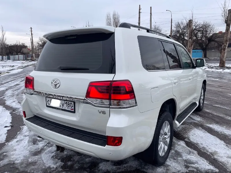 Тойота ланкрузер 200 год выпуска 2016 двигатель 4 5 дизель пробег 180 тысяч км идеальное состояние б... - фотография