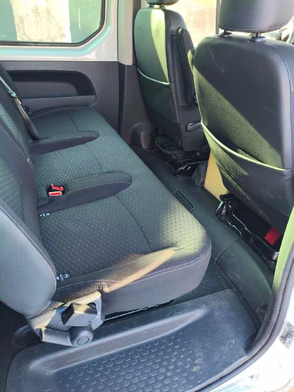 Opel vivaro 2016г 1.6 кпп 6ст пробег 200тыс км полностью обслужен 2 комплекта колёс обмен на грузовой микроавтобус в хорошем состоянии(+ моя доплата) 2.200₽ донецк +79497965099 - фотография - 3