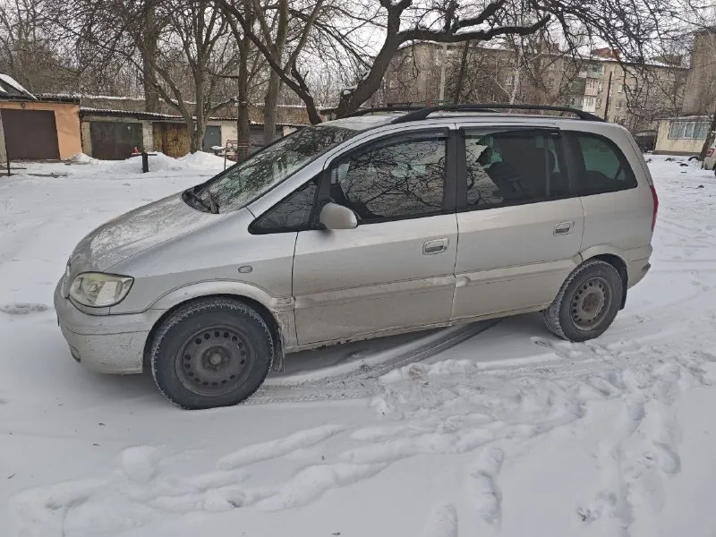 Продам opel zafira 2005 года выпуска, объем 2.2 куб. с акпп, пробег 220 тыс. км, цена 480 тыс. рубл. , пригонялась с европы в20 20 году, один хозяин записан в птс. два комплекта резины, зима новая. авто на полном ходу, подробнее по +79493322745 📞 звоните: +7(949)3322745 - фотография - 4
