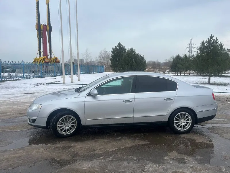 Volkswagen passat b6 2.0d dsg 2.0 tdi (170л. л) город: мариуполь тел:+7 949 811-73-18 3 хозяина зеленая автотека (без дтп) не гнилая отлично турбина дует dsg обслужена хорошая комплектация круиз контроль датчик света датчик дождя климат 2х зонный свежая липучка 2 ключа подогрев заднего ряда сидений цена:680.000 тыс торг 📞 звоните: +7(949)8117318 - фотография - 8