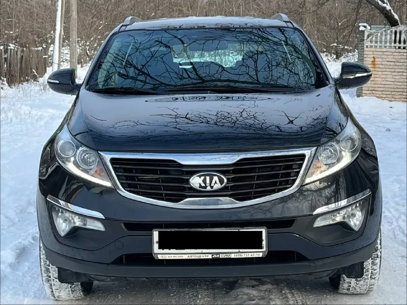 Kia sportage 2013 1владелец птс оригинал 2.0 бензин коробка автомат подушки безопасности abs парктроник помощь при спуске сигнализация с автозапуском режим eco мульти руль 2-х зонный климат контроль круиз контроль парктроник 4эл-стеклоподъемника эл-пакет эл-складывания зекрал обогрев зеркал подогрев передних и задних сидений датчик дождя датчик света бортовой компьютер штатная мультимедия aux bt usb зимняя резина на литых дисках цена 1.275.000торг автомобиль в хорошем состоянии, кузов целый без рижья и ржавчин, мотор работает тихо, коробка не пинает, по электрике все работает, салон целый пластик не затертый, по ходовой части все нормально, документы чистые любой вид переоформление, готов на любые проверки с вашей стороны. +79495245474 📞 звоните: +7(949)5245474 - фотография - 2