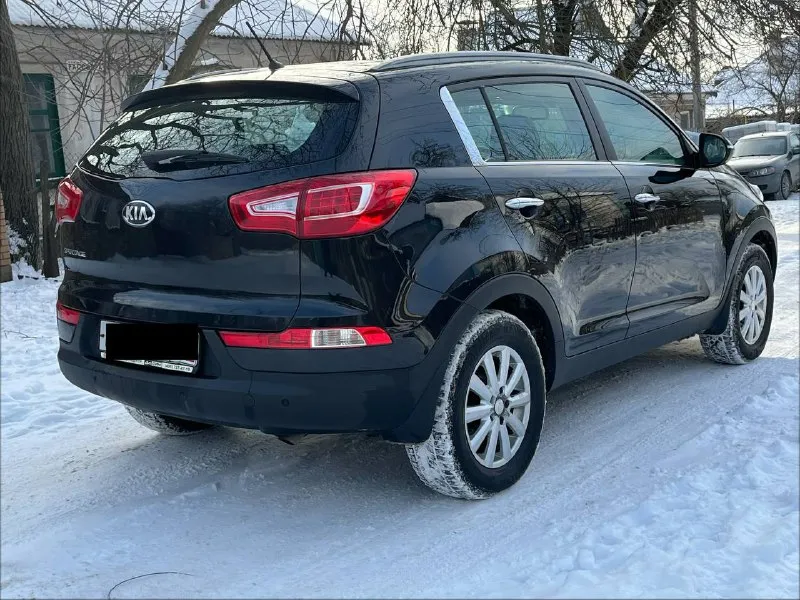 Kia sportage 2013 1владелец птс оригинал 2.0 бензин коробка автомат подушки безопасности abs парктроник помощь при спуске сигнализация с автозапуском режим eco мульти руль 2-х зонный климат контроль круиз контроль парктроник 4эл-стеклоподъемника эл-пакет эл-складывания зекрал обогрев зеркал подогрев передних и задних сидений датчик дождя датчик света бортовой компьютер штатная мультимедия aux bt usb зимняя резина на литых дисках цена 1.275.000торг автомобиль в хорошем состоянии, кузов целый без рижья и ржавчин, мотор работает тихо, коробка не пинает, по электрике все работает, салон целый пластик не затертый, по ходовой части все нормально, документы чистые любой вид переоформление, готов на любые проверки с вашей стороны. +79495245474 📞 звоните: +7(949)5245474 - фотография - 4