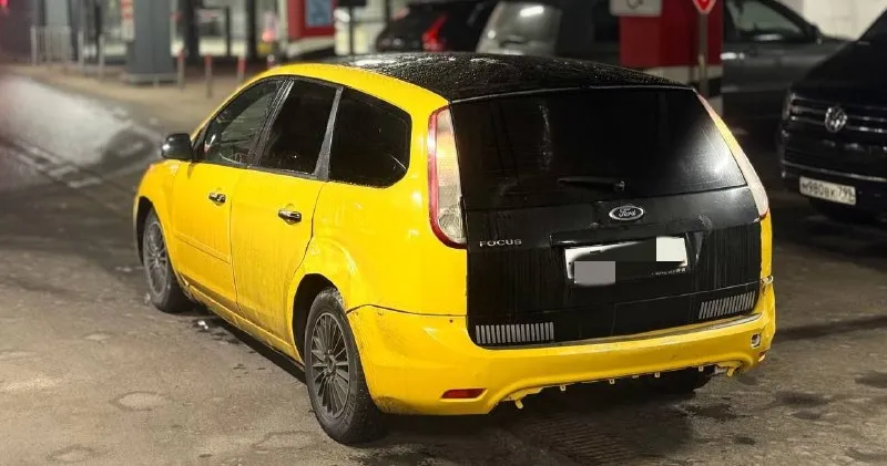 Автор: ford focus 2011г рестайлинг, на идеальном ходу, на кристально чистых документах, на 180 регионе тех осмотр пройден в этом году, сел поехал, оценка 350+, вин целый читается мотор 1.6 в отличном состоянии, работает ровно, тихо, масла расхода нет, не дымит, не протраивает коробка отлично все передачи переключает тормоза огонь электрика вся рабочая, печка, свет, дворники и остальное ходовка вся на месте, подвеска в хорошем состоянии, кочки кушает мягко все двери открываются закрываются. кузов на фото. в целом, уверенная неприхотливая машина на каждый день, обслуживание копейки, ломаться нечему, безумно надёжный аппарат, сейчас в состоянии сел-поехал, всё работает как положено все документы на руках, юридически кристально чистый автомобиль без штрафов/ограничений/обременений, на учёте стоит, можно переоформить, вин целый читается. цена 280 000 торг. осмотр иловайск. по всем вопросам обращайтесь по телефону: +7 949 038-65-13 владимир. . ???наш телеграм канал [ бесплатн 📞 звоните: +7(949)0386513 - фотография - 3