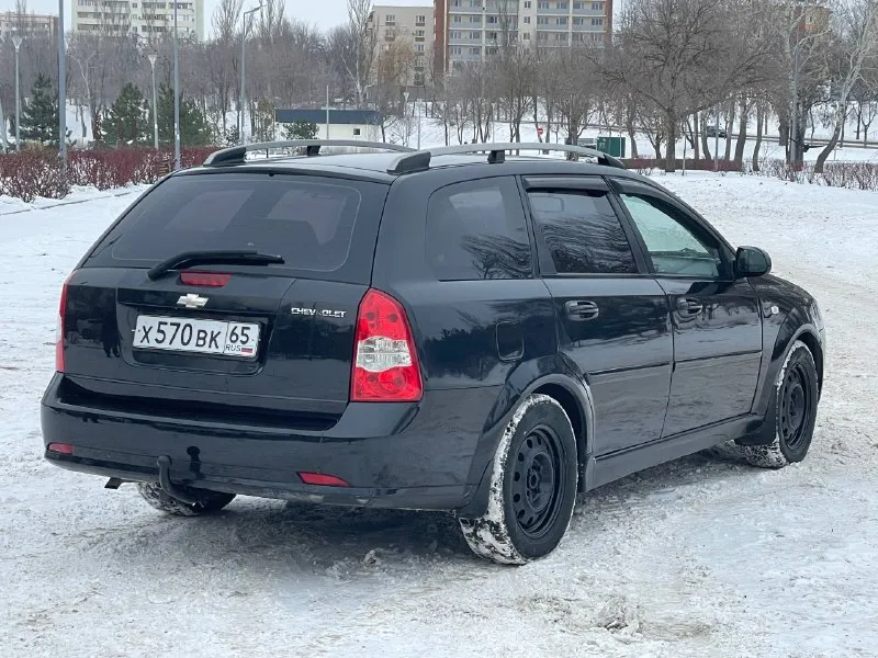 Продам chevrolet lacetti год выпуска 2008 цвет черный пробег 207,518 обьем 1.6 состояние отличное вложений абсолютно не каких не требует двигатель коробка ходовая на 5+ двигатель масло не ест не дымит тяга отличная коробка не хрустит не выбивает все скоростя включаются как по маслу ходовая отличная не стучит не гремит дорогу держит отлично дно пороги стаканы аланджероны не гнилые дыр нет салон чистый ухоженный не прокурен комплектация хорошая кондиционер 2 стеклоподъемника эур абс 2 подушки безопасности хорошая музыка с блютуз новая зимняя резина pirelii по документам все кристально чисто штрафов ограничений нет цена 467,000₽ разумный торг место осмотра мариуполь номер для связи +79491007492 номер для смс +79620026211 - фотография - 6
