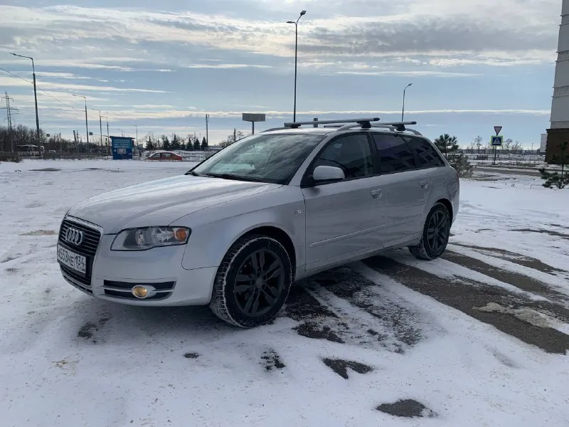 Audi a4 b7 2.0 tdi. авто приняли в россию 2011г родной пробег 273.т 2 хозяина год 2005 состояние автомобиля идеальное все стёкла заводские и лобовое салон в хорошем состоянии техника супер новая турбина мотор масло не есть! в авто работает все! коробка без пинков работает отлично кузов почти все в заводском окрасе! выглядит как на фото новый аккумулятор г. мариуполь цена 700т +79496347909 - фотография - 1