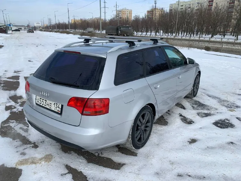 Audi a4 b7 2.0 tdi. авто приняли в россию 2011г родной пробег 273.т 2 хозяина год 2005 состояние автомобиля идеальное все стёкла заводские и лобовое салон в хорошем состоянии техника супер новая турбина мотор масло не есть! в авто работает все! коробка без пинков работает отлично кузов почти все в заводском окрасе! выглядит как на фото новый аккумулятор г. мариуполь цена 700т +79496347909 - фотография - 5