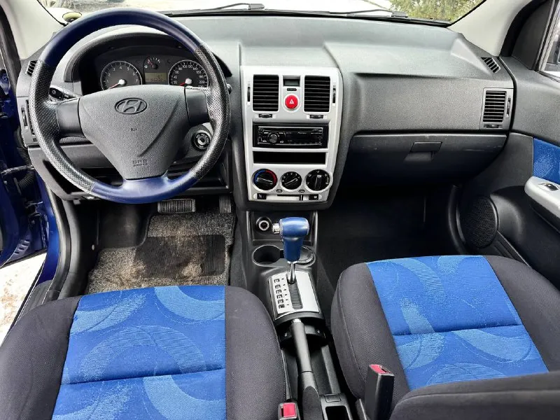 Продам: hyundai getz автомат 1.4 бензин, автомат 2008 года выпуска кузов отличный без дтп не бит заводской не гнилой нет намека даже на ржавчину днище, пороги, арки идеал очень много вложили в авто техника новой машины кондиционер электронные стеклоподъемники 4 шт. , гур, магнитола подогревы сидений партроники, сигнализация пробег оригинал 155.000 км можем ехать на любые сто и проверять я только за, за авто не стыдно звоните все по тел расскажу, таких автомобилей мало, хозяйский ухоженный цена:650.000 руб. торг символический у капота +79493829905 📲 tg: @vania_3773 📞 звоните: +7(949)3829905 - фотография - 5