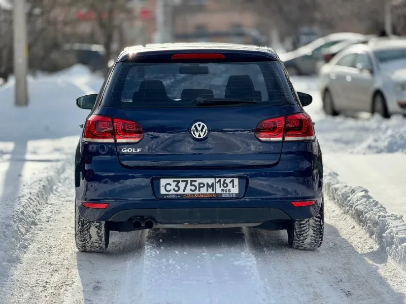 Volkswagen golf 2012г. в. 1.4 122 л. с.(саха) 203тыс оригинального пробега 5 владельцев комплектация: эур, 4элсп, электрорегулировка и обогрев боковых зеркал, мультируль, 2х зонный климат-контроль, подогрев передних сидений, мультимедиа андройд и т. д. , мкпп без каких-либо нареканий. ходовая часть отрабатывает на отлично, без стуков и т. п. по электрике всё отлично, работает каждая кнопка. цена: 900000₽ телефон для связи: +79494926623 📞 звоните: +7(949)4926623 - фотография - 5