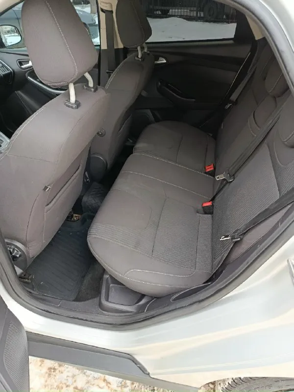 Продам ford фокус 2012 год 180000 т. пробег родной. коробка автомат. мотор 1.6 работает ровно без нареканий. максимальная комплектация. вин номер всё читается хорошо подогрева климат итд всё работает каждая кнопка каждая функция. расскажу всё по телефону писать много можно цена 870т. р торг мин+79494495585 📞 звоните: +7(949)4495585 - фотография - 7