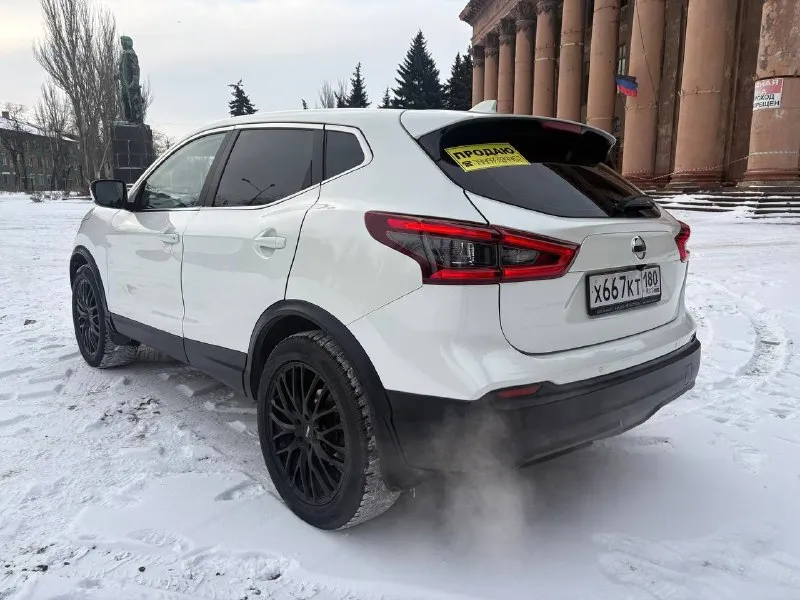 Автор: qashkai год - 2019 пробег - 117000 км двигатель - 2.0 бензин. кпп - автоматическая цена - 1 680 000 рублей техосмотр пройден ! диагностическая карта есть, переоформление без проблем! продам кашкай в красивом цвете белый перламутр, обслужен и в хорошем состоянии. замена антифриза, трансмиссионной и тормозной жидкости производилась летом на пробеге 110 000 тысяч. автомобиль полностью в вибро-шумоизоляции включая потолок и пол, в машине очень тихо и комфортно, музыка играет отлично, двери и арки обработаны антикором, установлен большой, дорогой монитор и камера заднего вида с хорошим разрешением. парктроники перед, зад. диски 19го диаметра с новой зимней резиной. подогрев руля, передних и задних сидений, зеркал заднего вида. два ключа, сигнализация с автозапуском. в доработки автомобиля вложено порядка 400 тысяч рублей. кто купит не пожалеет, семейная машина которую делали для себя. днр г. макеевка : +79493389452.. ???наш телеграм канал [ бесплатное размещ 📞 звоните: +7(949)3389452 - фотография - 3