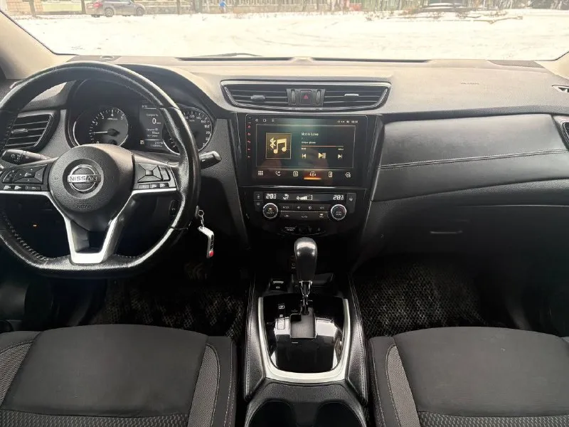 Автор: qashkai год - 2019 пробег - 117000 км двигатель - 2.0 бензин. кпп - автоматическая цена - 1 680 000 рублей техосмотр пройден ! диагностическая карта есть, переоформление без проблем! продам кашкай в красивом цвете белый перламутр, обслужен и в хорошем состоянии. замена антифриза, трансмиссионной и тормозной жидкости производилась летом на пробеге 110 000 тысяч. автомобиль полностью в вибро-шумоизоляции включая потолок и пол, в машине очень тихо и комфортно, музыка играет отлично, двери и арки обработаны антикором, установлен большой, дорогой монитор и камера заднего вида с хорошим разрешением. парктроники перед, зад. диски 19го диаметра с новой зимней резиной. подогрев руля, передних и задних сидений, зеркал заднего вида. два ключа, сигнализация с автозапуском. в доработки автомобиля вложено порядка 400 тысяч рублей. кто купит не пожалеет, семейная машина которую делали для себя. днр г. макеевка : +79493389452.. ???наш телеграм канал [ бесплатное размещ 📞 звоните: +7(949)3389452 - фотография - 5