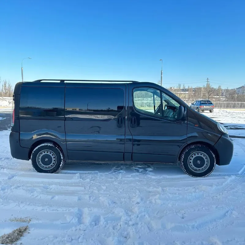 Продам opel vivaro 2.5 пассажир 7+1. 2006 год. машинка в отличном состоянии, полностью обслужена. в коммерции не участвовала, использовалась как семейная машина. я один единственный владелец, гаражное хранение. замена масла каждые 8 тыс. стекла все родные, лобовое без сколов. 2 комплекта резины зима/лето. только полное переоформление. пробег 182 000 1 450 000 руб +79497314939 📲 tg: denis kaplya 📞 звоните: +7(949)7314939 - фотография - 4