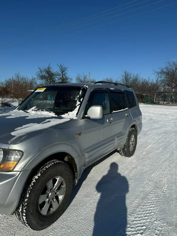 Продам mitsubishi pajero 2000г. объем 3.5 коробка автомат год назад поставлен контрактный двигатель с японии с пробегом 62000км по приборке пробег 234896км по коробке в идеале, подключаемый полный привод. салон приятный, печка дует всё работает моргает светит! цена: 750000₽ возможен обмен по документам всё чисто находится в чернухино +79591103416(тг) +79496305723 📞 звоните: +7(949)6305723 - фотография - 2