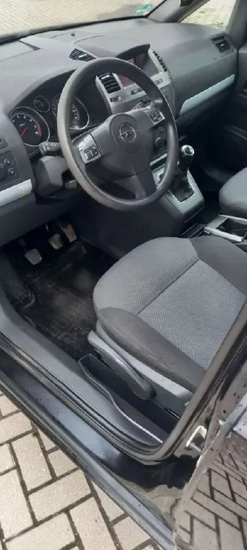 Продам opel zafira b 2007 1.6 (газ метан заводская установка) с пробегом 220000 км. 7 мест. экономный автомобиль в хорошем техническом состоянии, не требующий вложений. цена 650 тыс. руб. +7 949 305 08 38 📞 звоните: +7(949)3050838 - фотография - 2