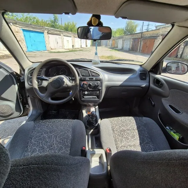 Продам lanos 2008год двигатель 1.4 газ/бензин пробег 167тыс документы готовы, один владелец, газ вписан. по лкп есть нюансы на фото видно машина на полном ходу, в хорошем тех. состоянии донецк 225 т рублей, торг у капота +7949-302-98-78 📞 звоните: +7(949)3029878 - фотография - 3