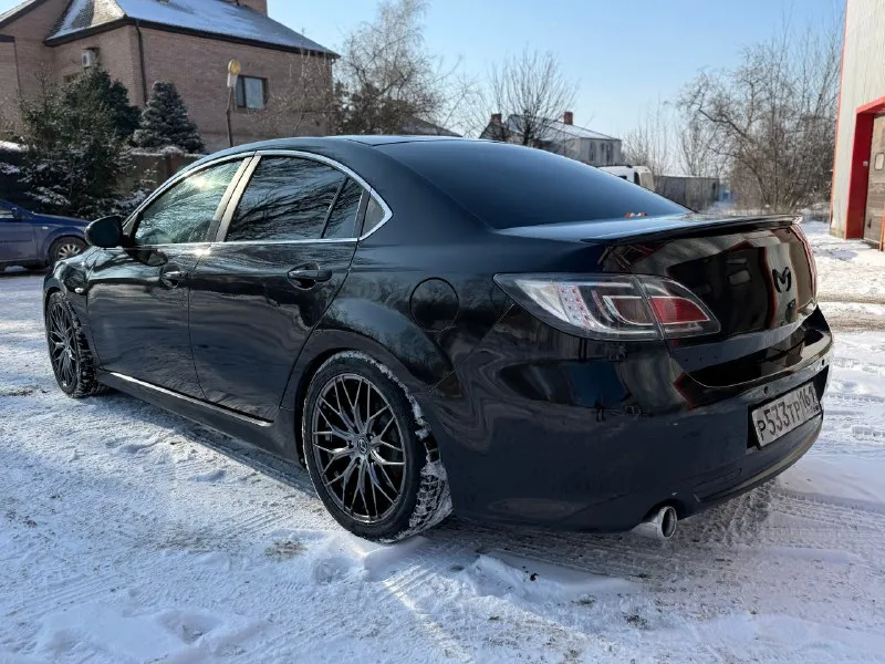 💶 цена: 850.000₽ 📮 город:донецк 🚘 марка/модель: mazda 6 (sport) 📅 год выпуска: 2007 📊 пробег: 235.000 км. ⛽ двигатель: бензин 2.0 (147 л. с) 🔧 тип кпп: автомат 📝 описание: машина в очень хорошем состоянии, по кузову без дефектов. техника без вложений, всё обслужено. гнили и рыжиков нигде нет. по салону в хорошем состоянии, сидения без дефектов. в самой полной комплектации: люк, климат-контроль, круиз, комбинированный салон, мультимедиа bose, камера заднего вида, полный эл. пакет, мультируль, обогревы зеркал и сидений, монитор android, led оптика, сигнализация с автозапуском. новые диски, на хорошей зимней резине, вид имеет 👌 более подробно расскажу по переоформление без проблем. +79493537679. 📞 звоните: +7(949)3537679 - фотография - 3