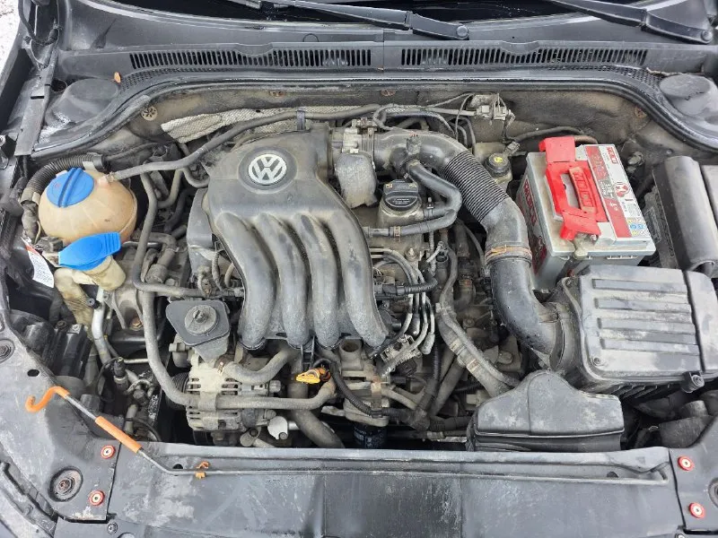 Джетта 2012 2.0 115сил 8ми клоп. пробег родной 264тыс. катализаторы удалены. прошитая на евро два. машина в хорошом состоянии. всё что можно было поменять поменяно. комплектация базовая s. из доработок от себя. линзы 2х чиповые дальний ближний, магнитола teyes cc3. руль перешит кожа напа. до установлены кнопки на руль. тонированая в круг для кого это важно. диски, колодки, стойки передние опоры, пружины, пыльники отбойники, все новое. задние стойки новые отбойники пыльники тоже новые задние колодки диски новые. днище обработаное прошлым летом. резина вторую зиму видит. потолок перешит. за машину не стыдно. 900000р. дкп напишу при вас. причина продажи покупка модели выше. торг у капота. тел. +79493943638 - фотография - 6