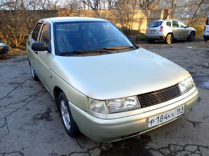 Продам автомобиль, ваз 2110,2006 год, авто в отличном состоянии вложений не требует вообще, мотор коробка в идеале, по ходовой части без нареканий, днище пороги целые, стаканы лонжероны всё в отличном состоянии. с документами полный порядок. цена 185 000 р торг на бак бензина. +79496075009 - фотография - 3