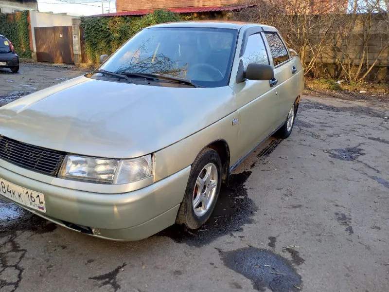 Продам автомобиль, ваз 2110,2006 год, авто в отличном состоянии вложений не требует вообще, мотор коробка в идеале, по ходовой части без нареканий, днище пороги целые, стаканы лонжероны всё в отличном состоянии. с документами полный порядок. цена 185 000 р торг на бак бензина. +79496075009 - фотография - 6