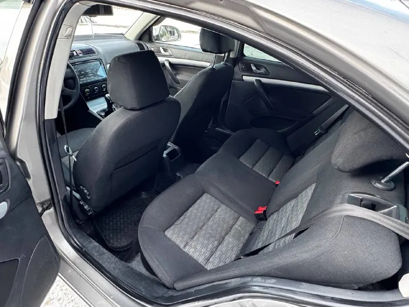 Продам skoda octavia a5 1.6 mpi год выпуска 2010. состояние идеальное. сервисные книги. 2 владельца вложений не требует! коробка без нареканий! все обслужено! любое оформление! электроника вся рабочая! кондер в том числе. салон не затертый 4 стекла подъемника хорошая акустика. диски r16 авто полностью обслужена. стекла все родные цена 815-000₽ +7-949-794-46-27 +7-949-339-39-59 звоните в любое время 📲 tg: евгений 📞 звоните: +7(949)7944627 - фотография - 7