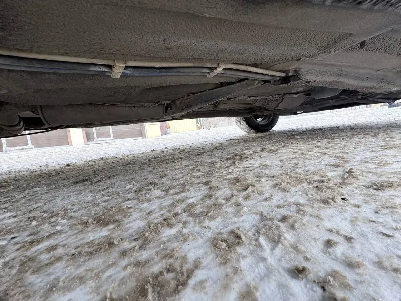 Продам skoda octavia tour 2.0 евро 4 (вписано ) универсал цена: ❗️❗️❗️545.000❗️❗️❗️ автомобиль в хорошем состоянии по кузову и по технической части. пригнан 4 года назад из германии с пробегом 160, сейчас 204 авто без дтп все стекла родные, лобовое также заводское. при покупке проверяли толщиномером, все детали родные за исключением крышки багажника ( вторичный окрас ). мотор 2.0 115лс. простой 8 клапанный не убиваемый, работает отлично, клапана не гнет. сцепление менялось 20тыс. км назад (luk). хорошая комплектация: кондиционер (обслужен по весне), подогрев сидений, люк работает во всех положениях, усилитель руля (гур), центральный замок, электрорегулировка зеркал, обогрев зеркал, все электростеклоподъёмники, подушка безопасности airbag, стоит новая зимняя резина r15,сервисные книги. сигнализация. по документам полный порядок, поставили в декабре на 180 регион. переоформление обязательно!!! цена: 💵545.000 💵 торг осмотр:г. макеевка. +79493207153 📞 звоните: +7(949)3207153 - фотография - 7