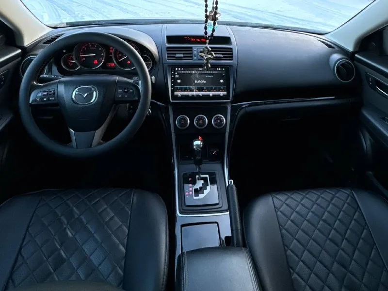 Продам: mazda 6 год выпуска: 2012 двигатель: 2.5 л топливо: бензин коробка передач: автомат пробег: 170 000 миль автомобиль в хорошем состоянии, своевременно обслуживался. двигатель работает ровно, без нареканий. вложений не требует — сел и поехал. комплектация: • климат контроль • камера заднего вида • монитор • датчики давления шин • антизанос цена: 1 200 000 руб. торг у капота 📞: + 7 949 459 20 34 🚘 г. волноваха 📞 звоните: +7(949)4592034 - фотография - 6