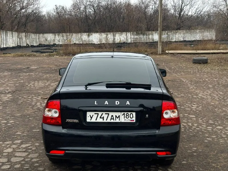 Срочно ❗ цена на черную молодежную приору в хорошем состоянии снижена 410 000 руб продам приору 2011... - фотография