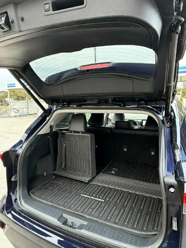 Авто в наличии в грузии 🇬🇪 🚀доставим к вашему дому в течение 5 дней 🚘 toyota highlander 📅 год выпуска: 11/2022 📍 пробег: 26 тысяч километров ⚙️ двигатель: 2.5 гибрид 🚗 привод: полный 🔗 комплектация: xle 🚨 вин код: 5tdkbrch5ps567112 стоимость 6.790.000₽ на номерах с оплаченным полным утиль сбором который составляет 3.660.000₽ млн. (входит в стоимость) авто без пробега по нашим дорогам. было легкое повреждение по правым дверям. заменены на оригинал в цвет, с другого авто. авто не крашеное! аналогов гибридных авто с таким пробегом в рф нет! честный подтвержденный пробег. обмен на авто возможен, доплата в обе стороны приветствуется. 📲 контакты 👇 +79618205013 whatsapp +7 (949) 384-46-37 feniks николай 💬 telegram: 👉 [ 📞 звоните: +7(949)3844637 - фотография - 6