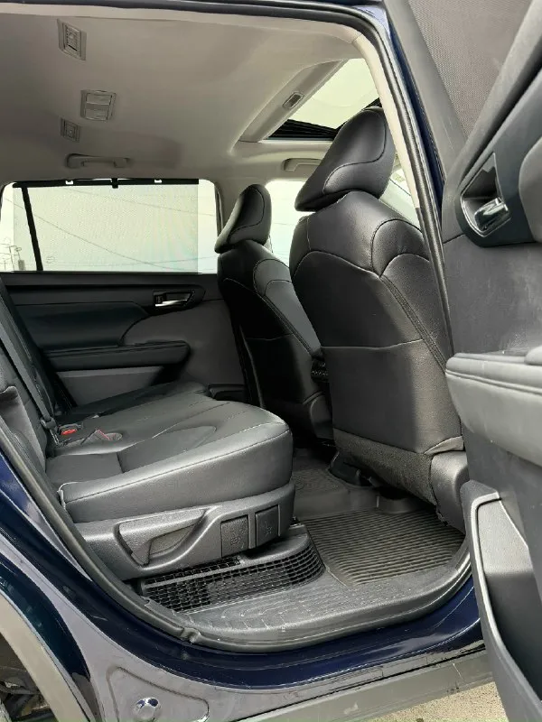 Авто в наличии в грузии 🇬🇪 🚀доставим к вашему дому в течение 5 дней 🚘 toyota highlander 📅 год выпуска: 11/2022 📍 пробег: 26 тысяч километров ⚙️ двигатель: 2.5 гибрид 🚗 привод: полный 🔗 комплектация: xle 🚨 вин код: 5tdkbrch5ps567112 стоимость 6.790.000₽ на номерах с оплаченным полным утиль сбором который составляет 3.660.000₽ млн. (входит в стоимость) авто без пробега по нашим дорогам. было легкое повреждение по правым дверям. заменены на оригинал в цвет, с другого авто. авто не крашеное! аналогов гибридных авто с таким пробегом в рф нет! честный подтвержденный пробег. обмен на авто возможен, доплата в обе стороны приветствуется. 📲 контакты 👇 +79618205013 whatsapp +7 (949) 384-46-37 feniks николай 💬 telegram: 👉 [ 📞 звоните: +7(949)3844637 - фотография - 9