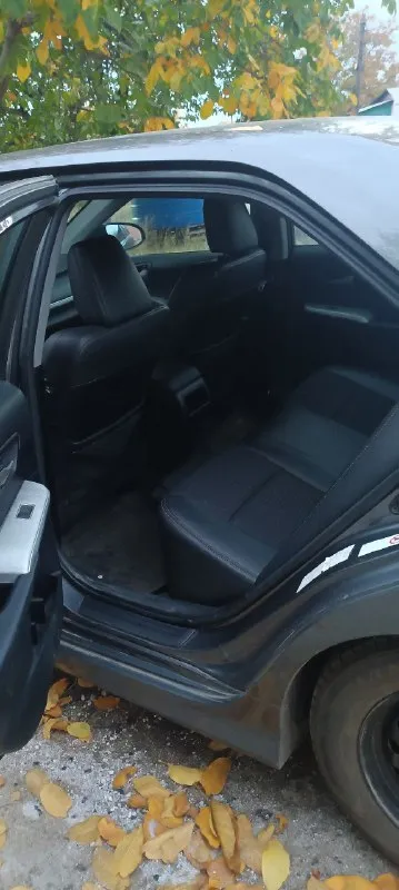 Продам toyota camry,2012 г. объем 2.5 л, коробка автомат, резина зима- лето,2 комплекта, кондиционер, все работает исправно, сел и поехал. вопросы по цена 1.4 млн. +79493386251; +79493386261 📞 звоните: +7(949)3386251 - фотография - 3