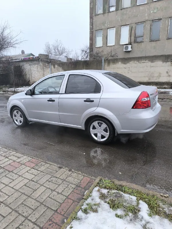 Продам шевролет авео год 2007 мотор 1.5 механика, пробег 173000 км цена 440000 автомобиль в хорошем состоянии, двигатель, коробка работают исправно. кондиционер, стеклоподъёмники, хорошая зимня резина, один хозяин. дмитрий+79495958974 донецк. 📞 🇷🇺 звоните: +79495958974 - фотография - 3