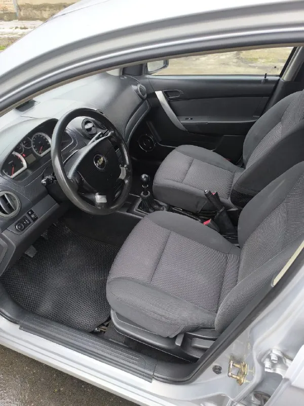 Продам шевролет авео год 2007 мотор 1.5 механика, пробег 173000 км цена 440000 автомобиль в хорошем состоянии, двигатель, коробка работают исправно. кондиционер, стеклоподъёмники, хорошая зимня резина, один хозяин. дмитрий+79495958974 донецк. 📞 🇷🇺 звоните: +79495958974 - фотография - 6
