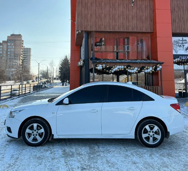 Chevrolet cruze 1.8 автомат 2012г chevrolet круз 2 хозяина✅ птс оригинал, ✅ без дтп !✅ не такси !✅ весь в родной краске ✅100% ✅автотека, и толщиномер, это подтверждает 👍 можете проверять без проблем, кому надо скину видео с толщиномером ✅пробег 214т км. двигатель обслужен грм, помпу, прокладки, теплообменник, меняли 10 т км назад, двигатель в отличном состоянии! не дымит ! не троит ! масло не расходует ! коробка в отличном состоянии! без пинков ! без рывков ! и прочего, ходовая в идеальном состоянии! нечего не стучит, не гремит, не шумит ! отрабатывает правильно мягко как должна, любые проверки в любом авто сервисе за ваш счет приветствуется без проблем ✅✅ кузов в отличном состоянии. без рыжиков !! без жучков ! без гнили !!! без вздутий краски ! и прочего ! кузов в полном порядке✅ 2 комплекта резины сейчас на зимней шипованный резине куплена в этом году ! и летняя тоже свежая комплект с машиной, 2 ключа сигнализации с автозапуском стар-лайн, комплектация отличная, датчи 📞 звоните: +7(949)6643082 - фотография - 6