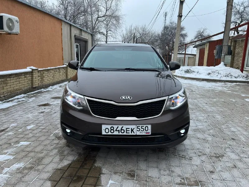 Kia rio хэтчбек 2016 год выпуска продаю свой автомобиль, в хорошем техническом состоянии, все работает отлично. езжу каждый день. коробка механика 6- ступенчатая ✅ зелёная автотека! ✅кузов в отличном состоянии, автомобиль полностью в родном окрасе, все заводские герметики. ✅салон в идеальнейшем состоянии ! ✅ стоит новая зимняя шипованная резина ✅комплектация : линзованные фары кондиционер подогрев передних и задних сидений задние парктроники мульти руль подогрев руля документы полностью готовы к переоформлению, диагностическая карта на руках ! цена 1.070.000 торг донецк все вопросы по телефону +79490074155 - фотография - 3