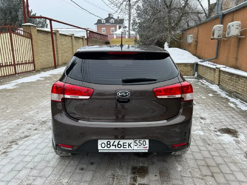 Kia rio хэтчбек 2016 год выпуска продаю свой автомобиль, в хорошем техническом состоянии, все работает отлично. езжу каждый день. коробка механика 6- ступенчатая ✅ зелёная автотека! ✅кузов в отличном состоянии, автомобиль полностью в родном окрасе, все заводские герметики. ✅салон в идеальнейшем состоянии ! ✅ стоит новая зимняя шипованная резина ✅комплектация : линзованные фары кондиционер подогрев передних и задних сидений задние парктроники мульти руль подогрев руля документы полностью готовы к переоформлению, диагностическая карта на руках ! цена 1.070.000 торг донецк все вопросы по телефону +79490074155 - фотография - 6