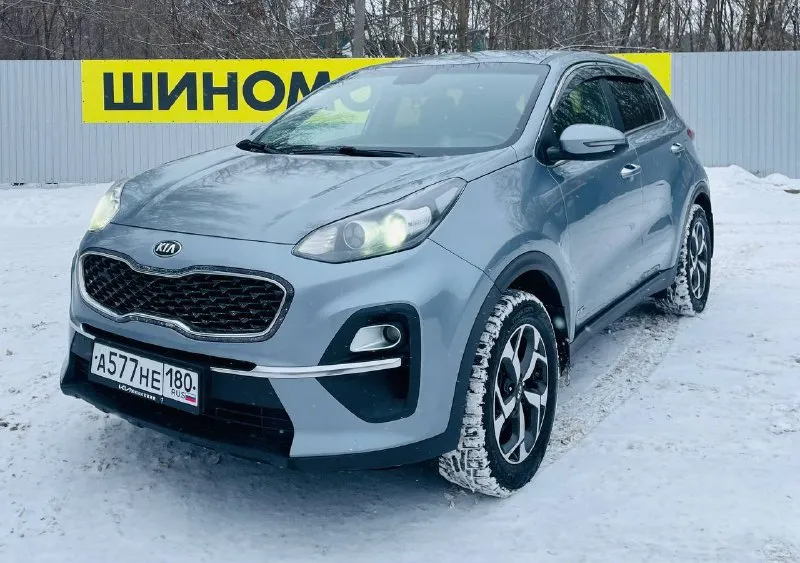 * к вашему вниманию крассовер лучший * * kia sportege 4 restaling full * прекрасный автомобиль официальный дилерский kia год выпуска 2021 эксплуатация с 2022 двигатель 2.0 простой бензин пробег родной 104:000 тыс. км коробка автоматическая в заводском окрасе полностью стекла все заводские включая лобовое хорошая комплектация есть все, ухоженный салон достойный, датчики света, и дождя, подогревы всех сидений, подогрев зеркал и стекл, полный электропакет, большая мультимедиа, камера заднего вида, блютус громкая связь, андроид с многими, функциями есть все, новые зимние шины, летние шины в подарок, два ключа выкедных, сервисные книжки, полное то по регламенту, фильтра масла и так далее, и многое другое есть, возможен обмен на цена другая, кто заинтересован покупкой авто звоните продажа от собственника 4 года во владений любые проверки приветствуются за ваш счёт ‼️цена 2275-000 тысяч рублей ‼️ звони 📲 tg: 🎁 📞 звоните: +7(949)3969855 - фотография - 4